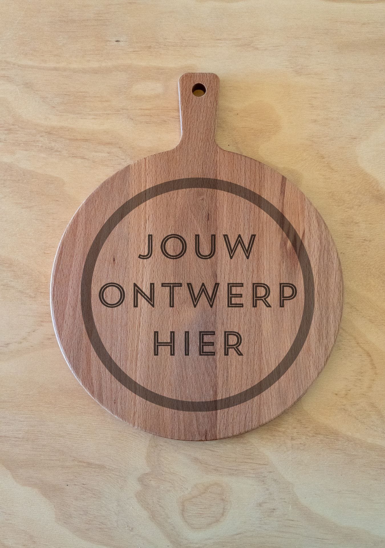 JOUW LOGO HIER (1080 x 1920 px) (1350 x 1920 px) Rond borrelplank met handvat zonder sapgeul Ø 30 cm