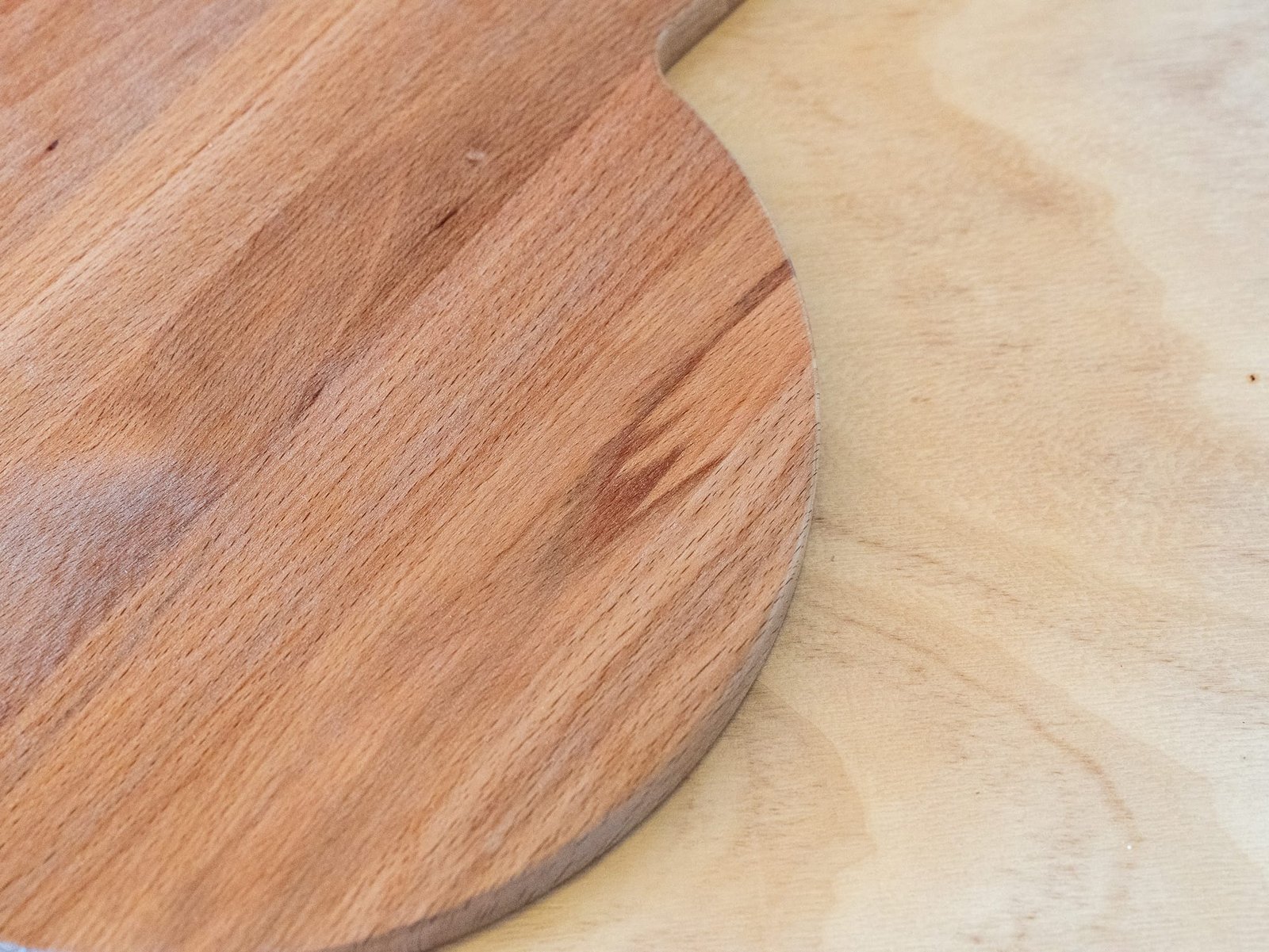 MDC02974 Rond borrelplank met handvat zonder sapgeul Ø 30 cm